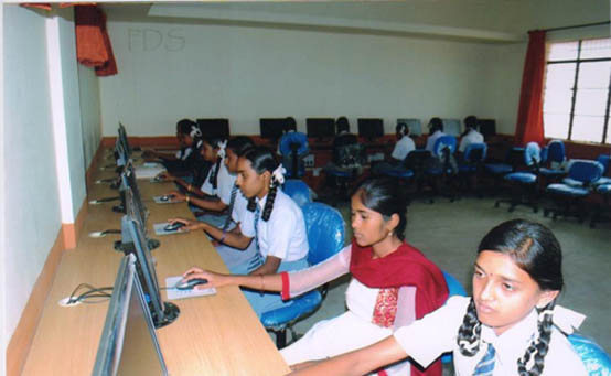 JSS Higher Primaray School, Santhemaralli, Computer lab