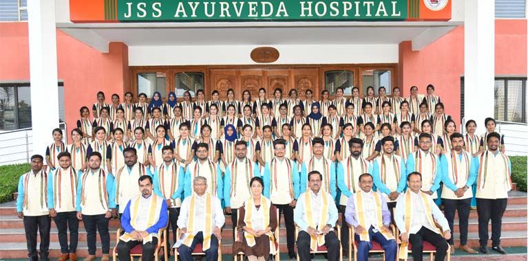 Vishikanupravesha – JSS Ayurveda Medical College Graduation Day – JSS Mahavidyapeetha