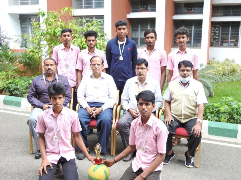 JSS PU College, Ooty Road, Mysuru, secures 2nd place in a taluk-level throw ball tournament