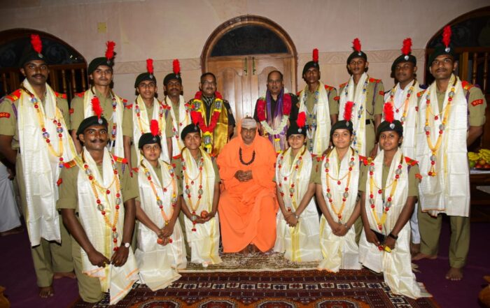 Suttur seer felicitates NCC candidates who participated in the 73rd Republic Day parade in Delhi