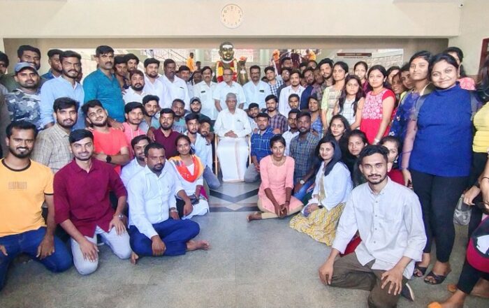 'Guru Vandana' by 2013-14 SSLC batch