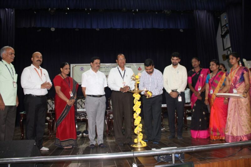 Mysuru, July 16, 2022: The Under Graduate Departments of Physics and Electronics of the JSS College of Arts, Commerce and Science, Ooty Road, Mysuru, had organized a one-day state-level seminar on ‘Nanotechnology’ on July 15, 2022, with an objective of sharing knowledge on Nanotechnology to the students, and its diverse applications in the interdisciplinary fields covering many streams of science and engineering. Dr. N Selvakumar, Principal Scientist, Surface Engineering Division, National Aerospace Laboratories, Bengaluru, inaugurated the seminar. In his keynote address, he observed that the Nanomaterials in the graphene family has shown promising results in several areas of science. He emphasized that different physicochemical properties of graphene have yielded tremendous results in aircraft designing. "As a lot of research is taking place in the field of nanotechnology, and as it is applicable in all the fields of life, it is desirable to have an understanding of the behaviour of substances at nanoscale when it is to be used for an application," he observed. Presiding over the inaugural programme, Prof. B. V. Sambashivaiah, Chief Executive of the college, expressed his view that the Nanomaterials present an enormous potential in various fields such as health care, information technology, energy, production, security and aerospace. The nano market is growing swiftly, and the presence of nanotechnology has become a reality in our daily life. However, there are unanswered questions of the impacts of nanomaterials and nanoproducts on human health and environment. The Inauguration program was followed by three technical sessions. In the first technical session, Dr. M. Selvakumar, Principal Scientist, Surface Engineering Division, National Aerospace Laboratories, Bengaluru, shared his knowledge on “Graphene and its Derivatives for Photo-thermal Applications”. In the second technical session, Dr. N. Pradeep, Associate Professor, Mount Carmel College, Bengaluru, spoke about the “Fundamentals of Nanotechnology and Inspiration from Nature”. The third technical session was by Dr. Asha Shrinivasan, Assistant Professor, JSS Academy of Higher Education and Research, who spoke on “Nanoscience – A Subject with Myriad Job Opportunities." Earlier, the program commenced with an invocation by Ms. Rekha and group. Prof. M.P. Vijayendra Kumar, Principal, welcomed the guests. Mr. G. Karthik, Organizing Secretary of the seminar proposed a vote of thanks. Dr. L. Vinay Kumar, convener of the seminar mastered the programme. A total number of 365 students and teachers attended the seminar.