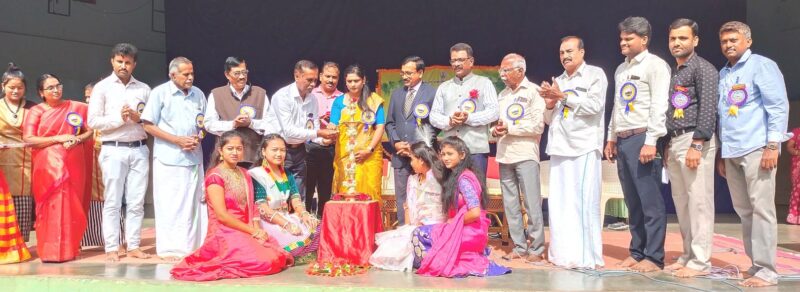 Smt. H.S. Bindya, District Officer, Backward Castes' Welfare Department, Govt. of Karnataka, Mysuru, inaugurated the Students Association, at the JSS Residential School, in Suttur. Dr. Rudramurthy, Asst. Prof. (Retd.), SJCE, Mysuru and heads of various departments of the shcool are seen in the picture.