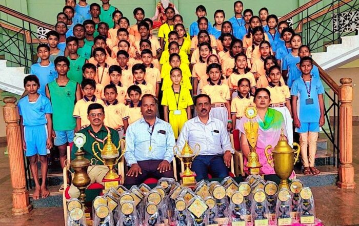 Overall sports prize for JSS Higher Primary School, Suttur
