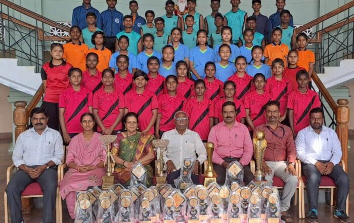 Overall sports prize for JSS High School, Suttur