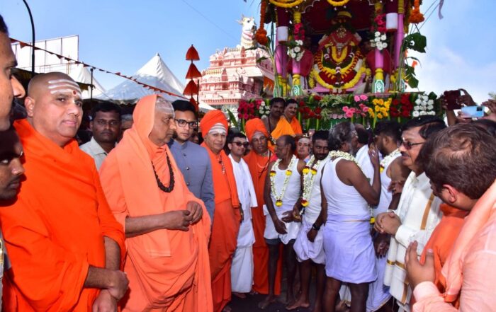 JSS Suturu Thousands throng to witness the grand Rathotsava 2023