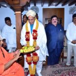 The Hon'ble Defence Minister of India, Sri Rajnath Singh visited Sri Suttur Math, Mysuru and took blessings from His Holiness Jagadguru Sri Shivarathri Deshikendra Mahaswamiji.
