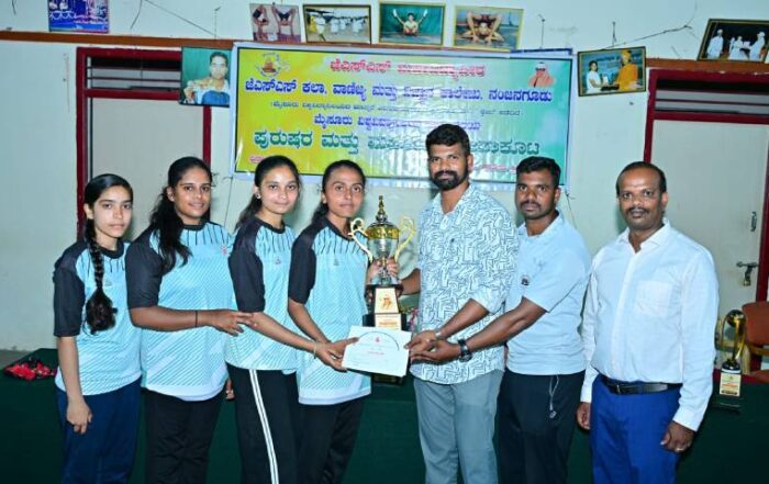 JSS College Wins Kabini Zone Women’s Badminton Title
